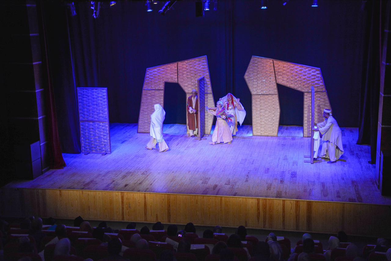 عرض فني لمسرحية الساكن لفرقة تنسيفت بالمركز الثقافي لأيت ملول